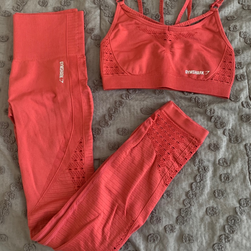 Energy seamless set